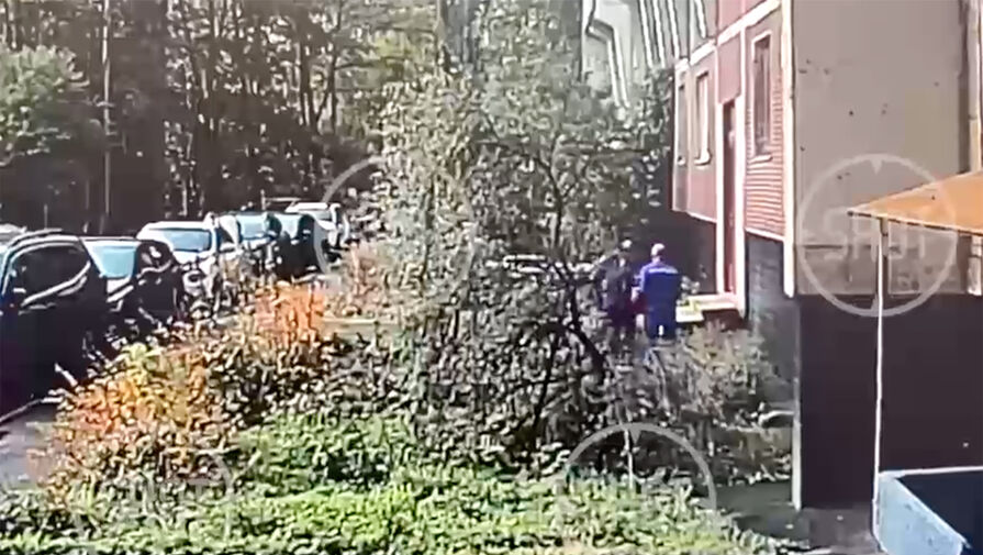 Shot: на северо-западе Москвы выпала из окна подполковник московской ФСИН