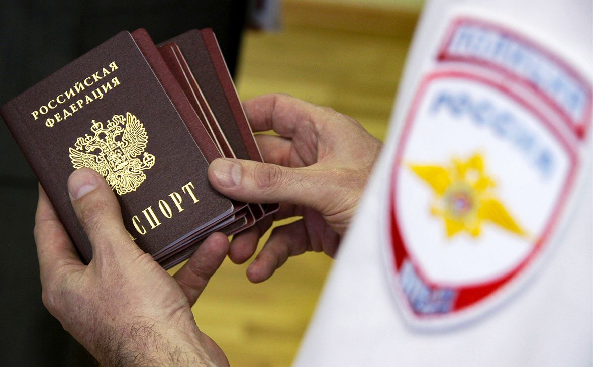 Россия отреагировала на планы ЕС не признавать паспорта РФ жителей Донбасса Россия отреагировала на планы ЕС не признавать паспорта РФ жителей Донбасса Европа,ЛДНР,Паспорта РФ,Политика,Россия,Россия,Украина