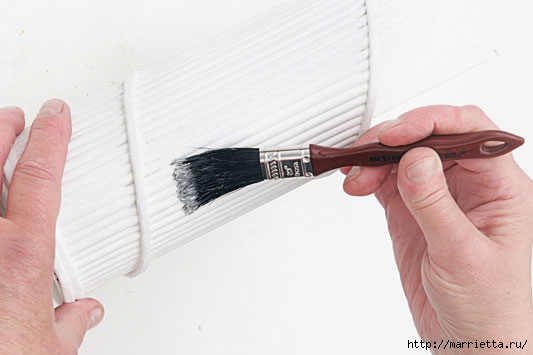 Плетение из газет - подставка для инной бутылки Плетение из газет - подставка для инной бутылки плетение из газет,своими руками,сделай сам