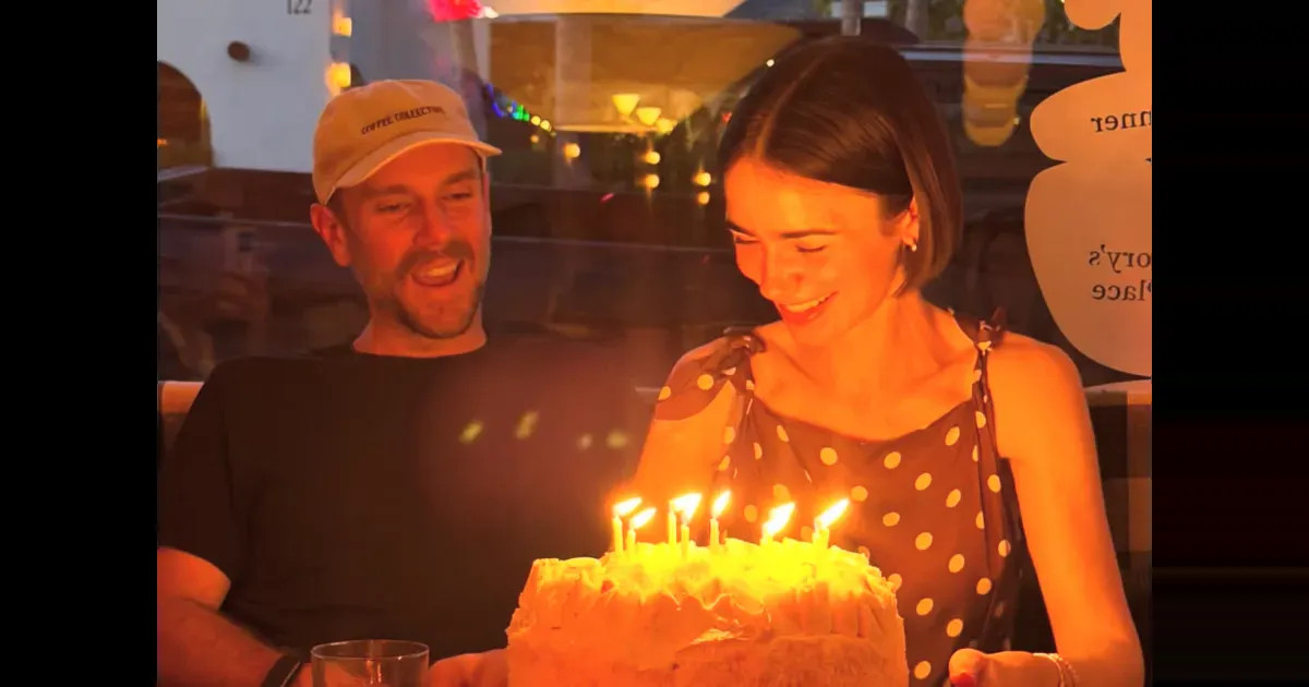 Лили Коллинз отпраздновала день рождения с мужем и дочерью