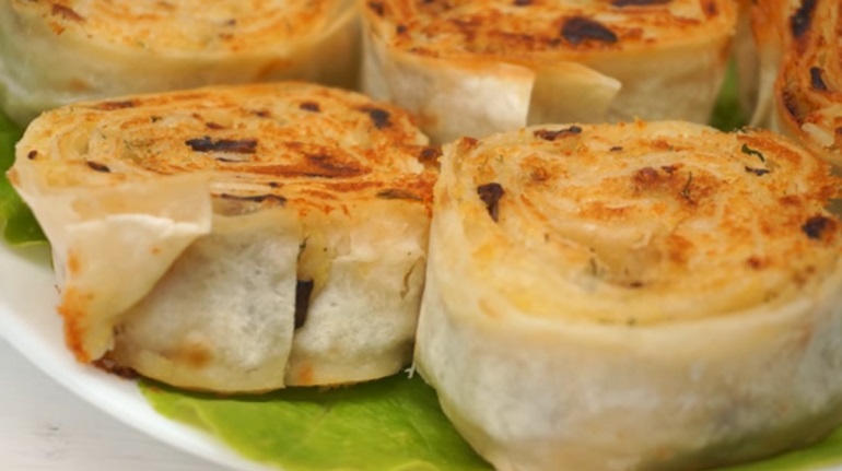 Рулеты из лаваша с картошкой и грибами: вкусный бюджетный ужин