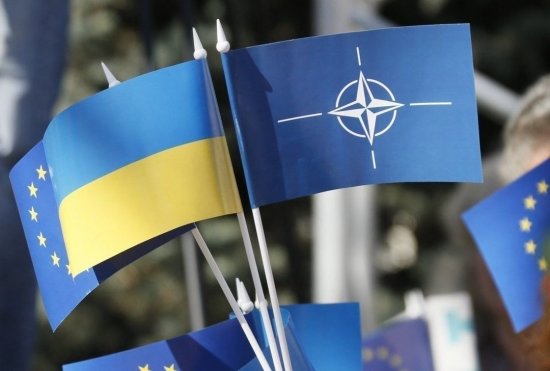 Украина пора признать, что она не может стать членом НАТО и Европейского союза