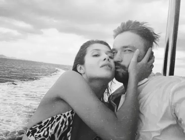 Актёр Александр Петров показал свой новый дом в Подмосковье Петров, женой, ПетроваДом, Александра, Александр, несколько, после, Милославская, таунхаус, известно, четыре, метров, квадратных, площадью, особняка, особняки, актёр, Ильинские, Холмы, рассказал