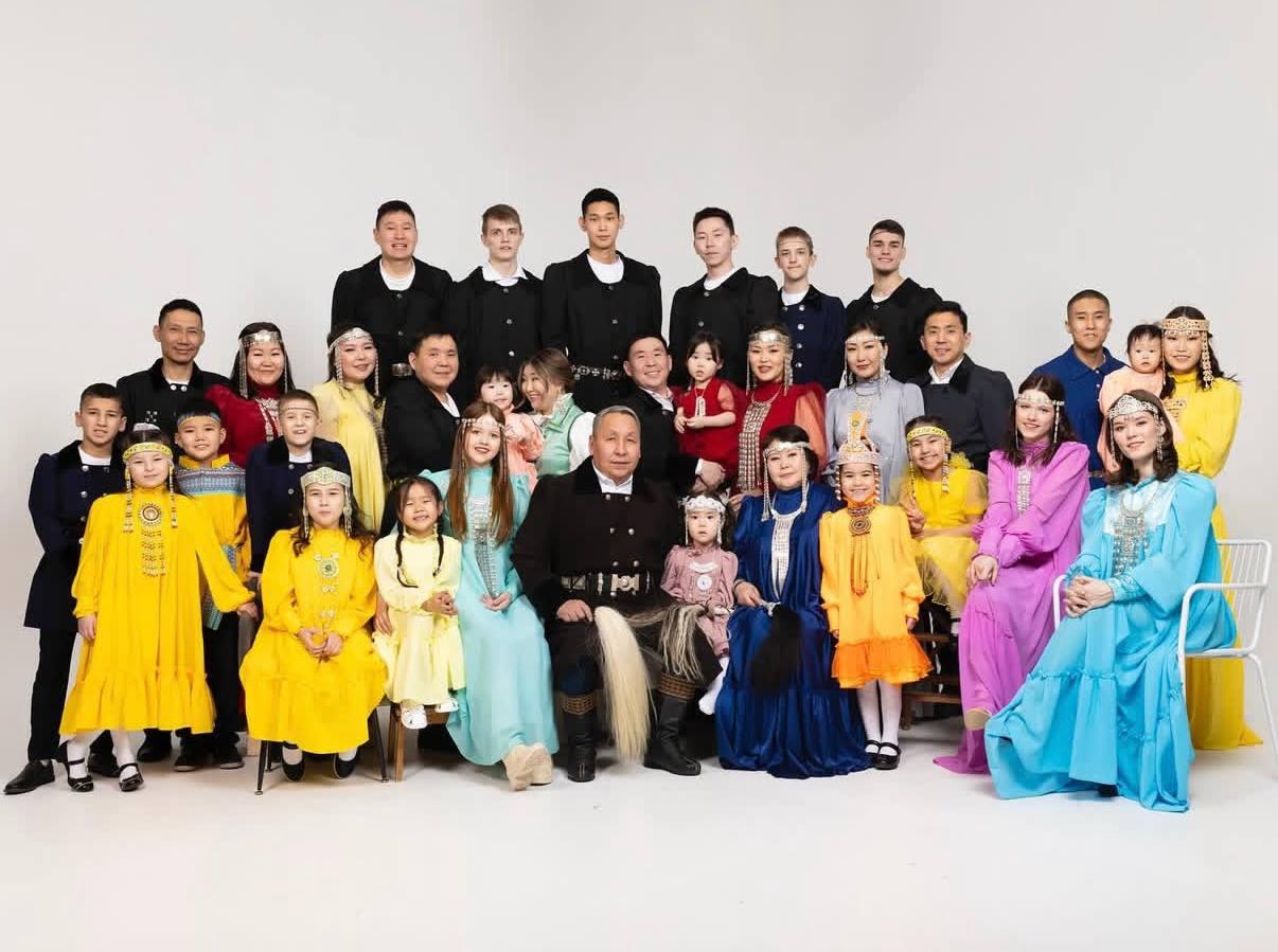 Поразили мир: как живет в Якутии семья с 28 детьми, о которой пишут в британских газетах Оксана, детей, семье, Павловы, чтобы, Александр, жизни, время, сначала, зимой, запасти, самых, семья, взяли, живут, жизнь, супруги, огромной, Павловых, особенно