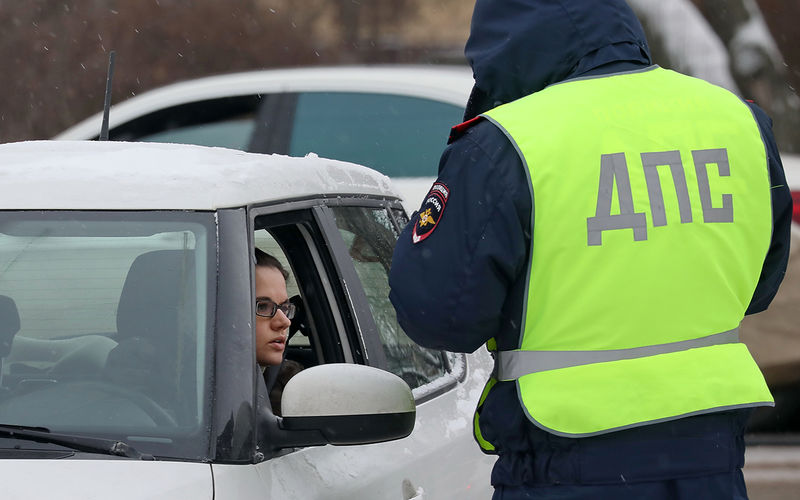 Что делать, если сплошной линии не видно — отвечает ГИБДД вождение авто