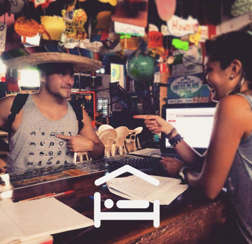 футболка путешественника с иконками для общения 