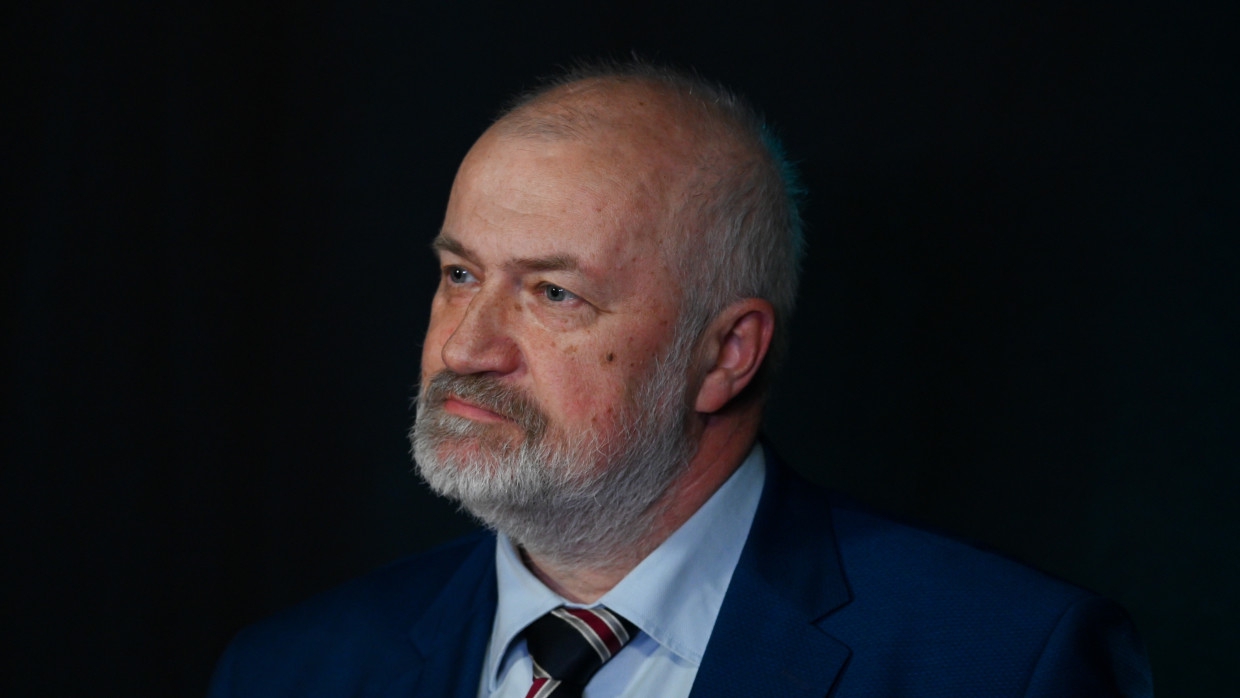 Амосов депутат. Амосов депутат санкт-петербург биография фото семья. Амосов депутат. Амосов спб. Амосов депутат.