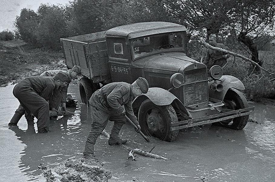 Машины на войне: автомобильная техника Второй мировой войны, этого, автомобили, автомобилей, машины, более, грузовик, автомобиль, автомобиля, внедорожник, скорость, получил, километров, также, объемом, ГАЗММ, «Катюша», Советский, производство, двигатель