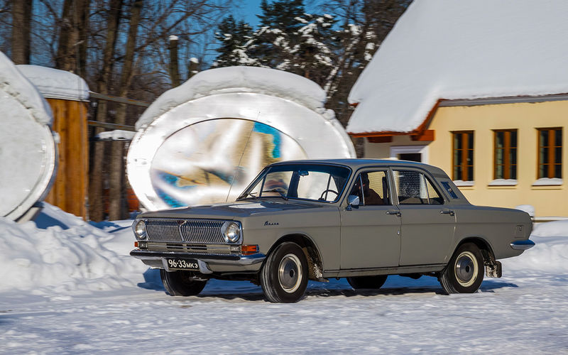 Советские автомобили против иномарок автомобили,водители,ретро