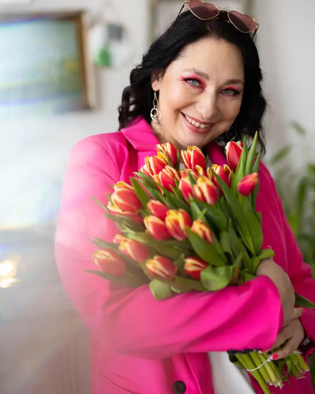 Из шестерых детей трое приемные: что известно о семье депутата Виталия Милонова, оскорбившего Викторию Боню Милонов, Милонова, детей, Виталия, Виталий, семье, депутат, после, активно, известно, депутата, шестерых, СанктПетербурга, уходит, человек, тесть, Именно, супруги, женой, ребенок