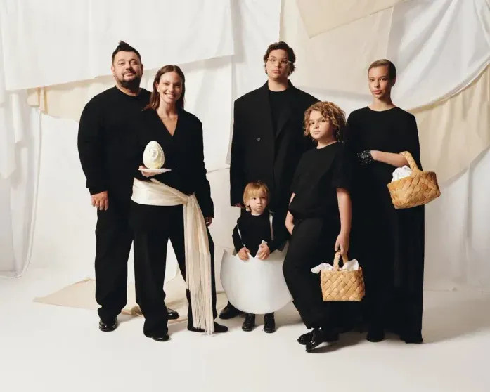 Корзины с цветами и фото из храма: как Виктория и Олег Шеляговы, Яна Рудковская, Татьяна Навка и другие звёзды отметили Пасху Татьяна, Песков, БондарчукФото, Моряк, Регина, дочерью, Жуков, Навка, ДолецкаяЛиза, детьмиРегина, Светланы, krispotupchik, manasirdiana, ЧиповскойФото, дочерьюЗараФото, КовальчукАлекса, сыномФото, Алёны, ЛоракСергей, семьёйЛиза