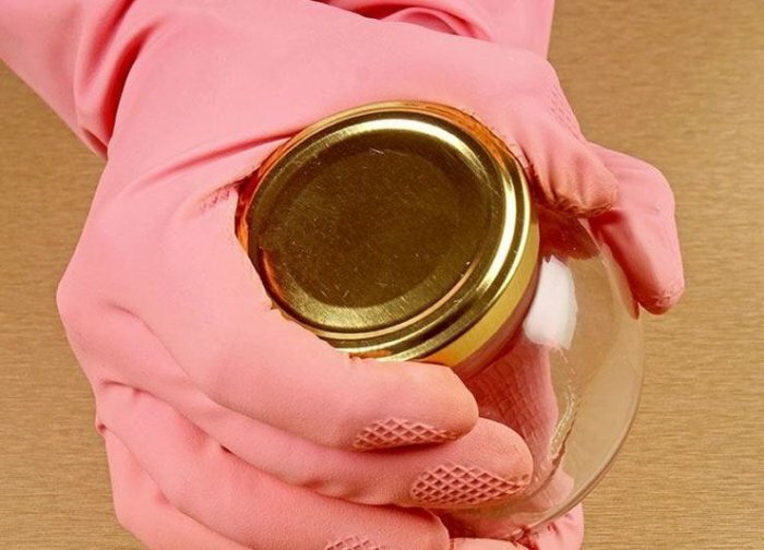 Простые способы открыть банку с отвинчивающейся крышкой