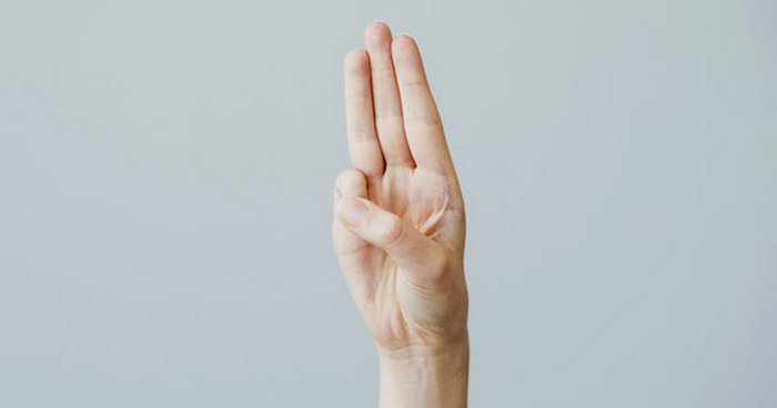 Палец вверх, рукопожатие и другие привычные жесты, которыми не стоит пользоваться в других странах мир,страны,туризм