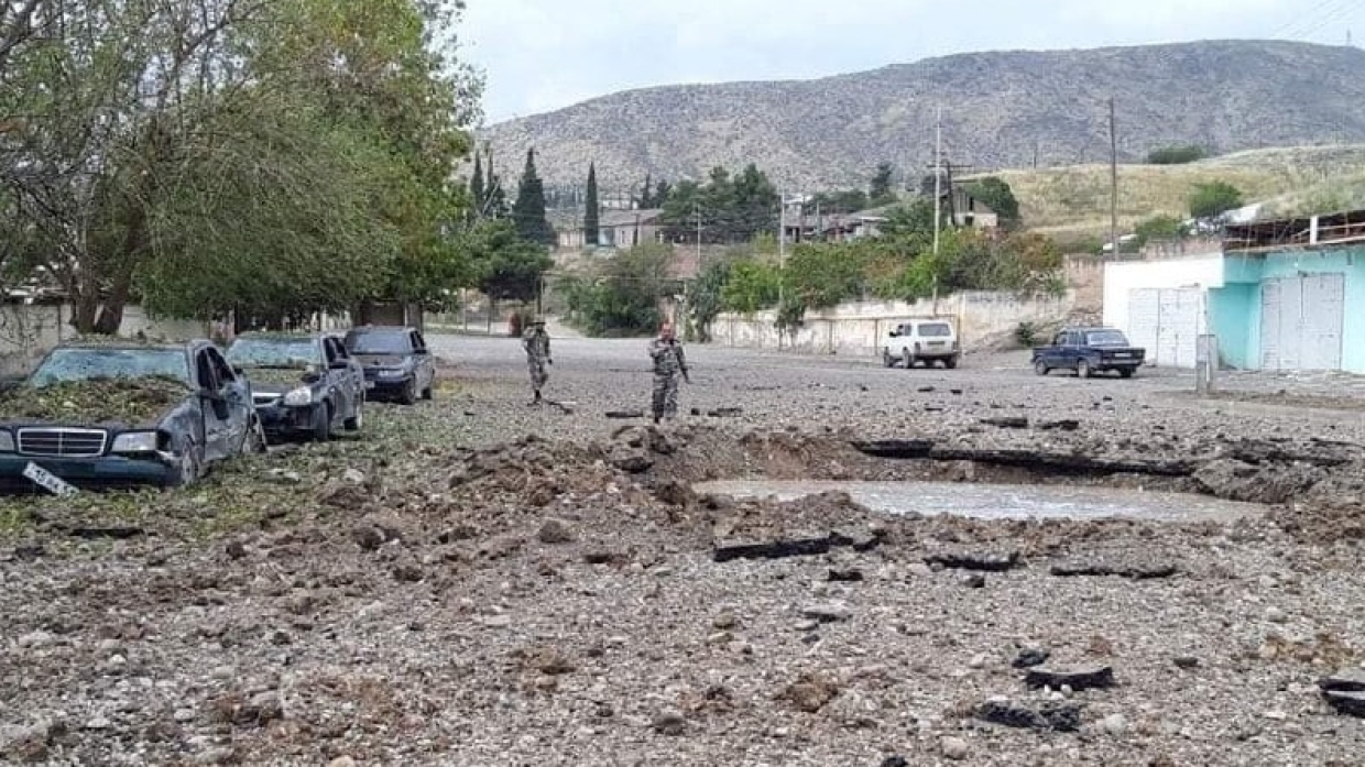 МИД Армении сообщил о бомбардировке города Мартакерт ВВС Азербайджана