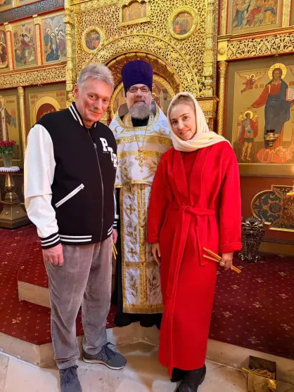 Корзины с цветами и фото из храма: как Виктория и Олег Шеляговы, Яна Рудковская, Татьяна Навка и другие звёзды отметили Пасху Татьяна, Песков, БондарчукФото, Моряк, Регина, дочерью, Жуков, Навка, ДолецкаяЛиза, детьмиРегина, Светланы, krispotupchik, manasirdiana, ЧиповскойФото, дочерьюЗараФото, КовальчукАлекса, сыномФото, Алёны, ЛоракСергей, семьёйЛиза