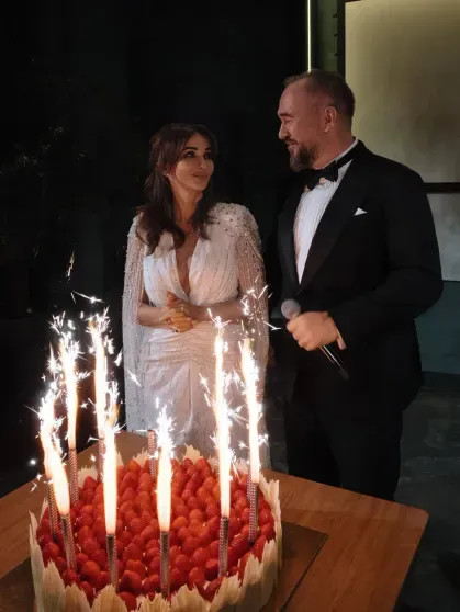 Два образа невесты, европейский пейзаж и трендовый торт: Анфиса Чехова показала, как отметила свадьбу с Александром Златопольским instagram (инстаграм),социальная сеть,александр златопольский,Анфиса чехова,гурам баблишвили,Московская обл,[807356],соломон баблишвили,управление записи актов гражданского состояния (загс),департамент