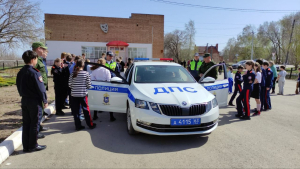 Сотрудники полиции в Самарского региона провели профилактическое мероприятие с учащимися правоохранительных классов