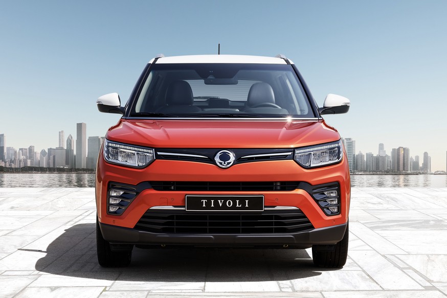 Растянутый SsangYong Tivoli сбросил камуфляж: XLV теперь повторяет короткую версию