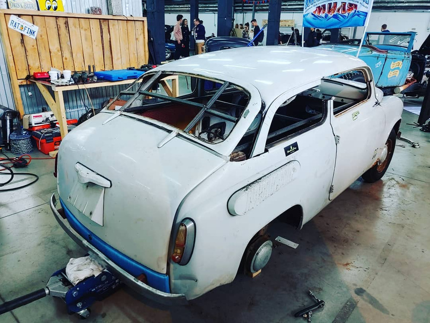 Вот что получится, если позволить известному кастомайзеру из США поработать над «Запорожцем» Вот что получится, если позволить известному кастомайзеру из США поработать над «Запорожцем» авто,авто и мото,автомобиль,автоновости