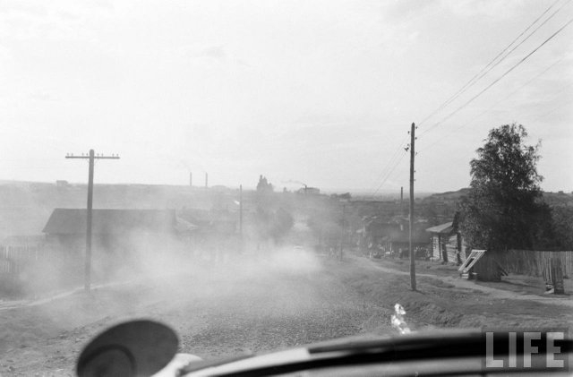 1959 год. Ричард Никсон проехал с визитом по деревням нашей Сибири Дальние дали