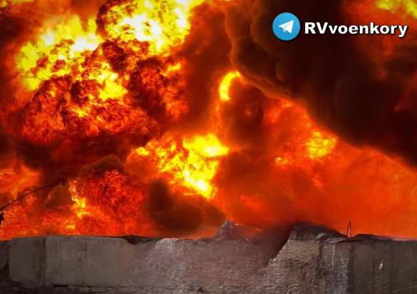 опубликованы кадры мощнейшего ночного пожара в Харьковской области (ВИДЕО) | Русская весна