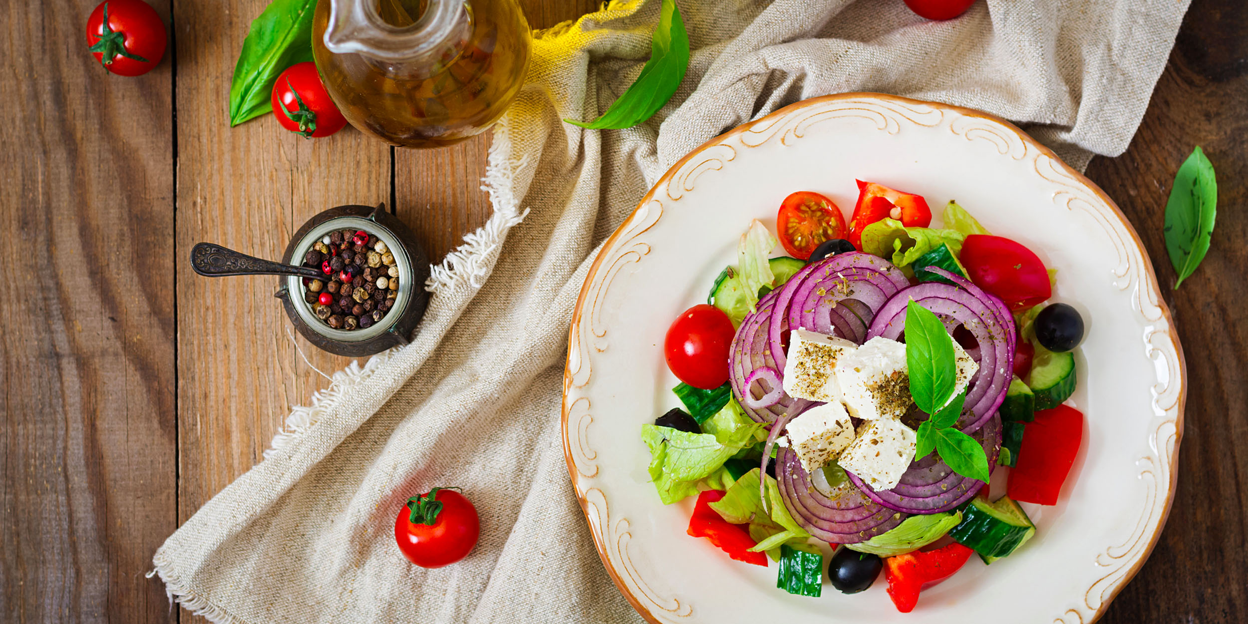 Как приготовить греческий салат: классический рецепт и 5 самых креативных идей кухни мира,салаты