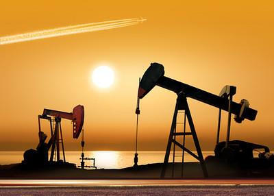 Снижение цен на нефть достигает 1,5% на обострении опасений за спрос