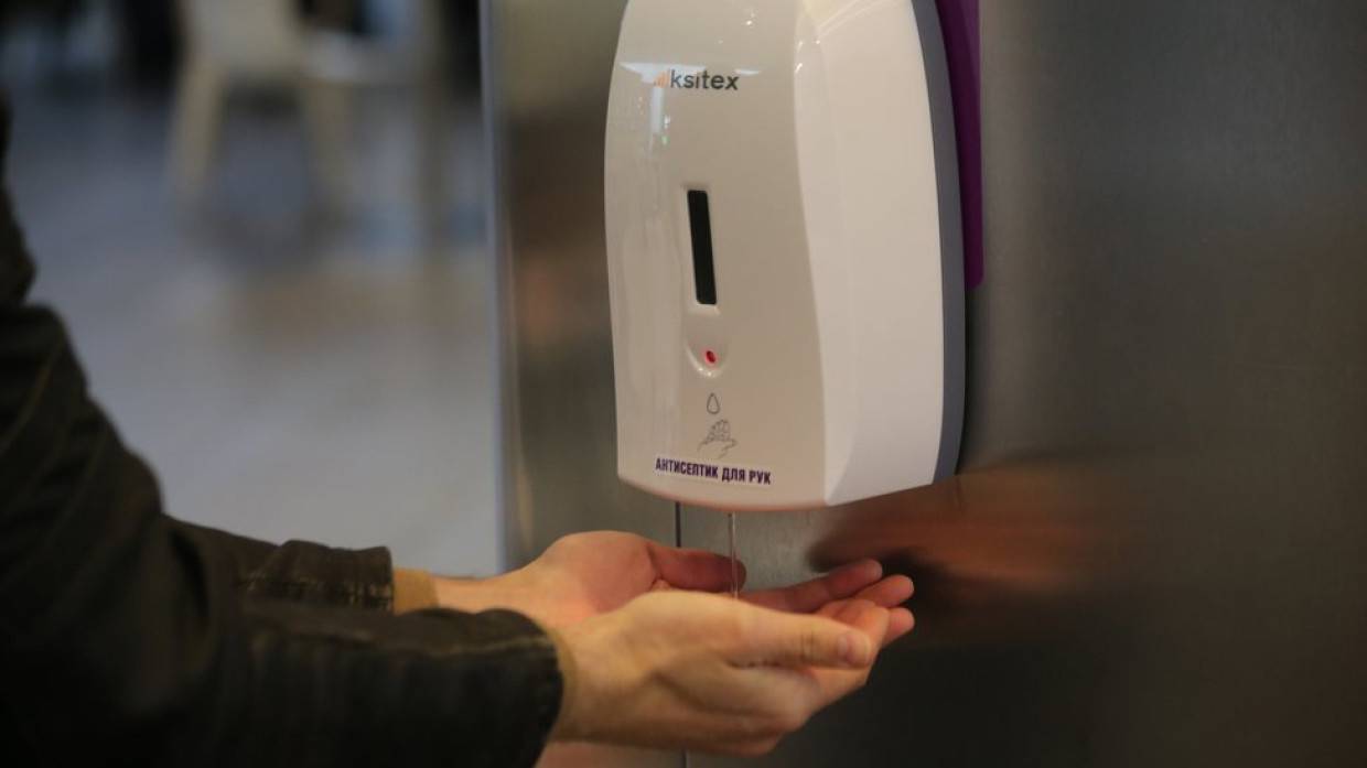 Роспотребнадзор перечислил критерии выбора антисептика для защиты от «Омикрона»