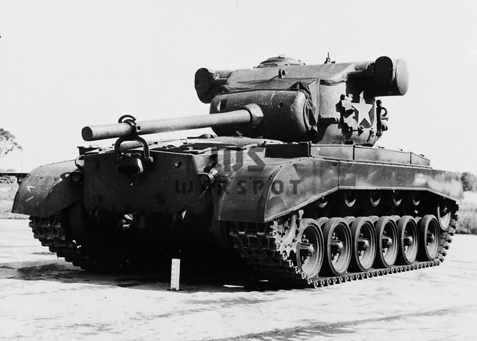 ​В 1948 году 13-й экземпляр Medium Tank T25E1 переделали под установку дальномера. После переделки машина получила характерные «уши» - Промежуточный эксперимент | Warspot.ru