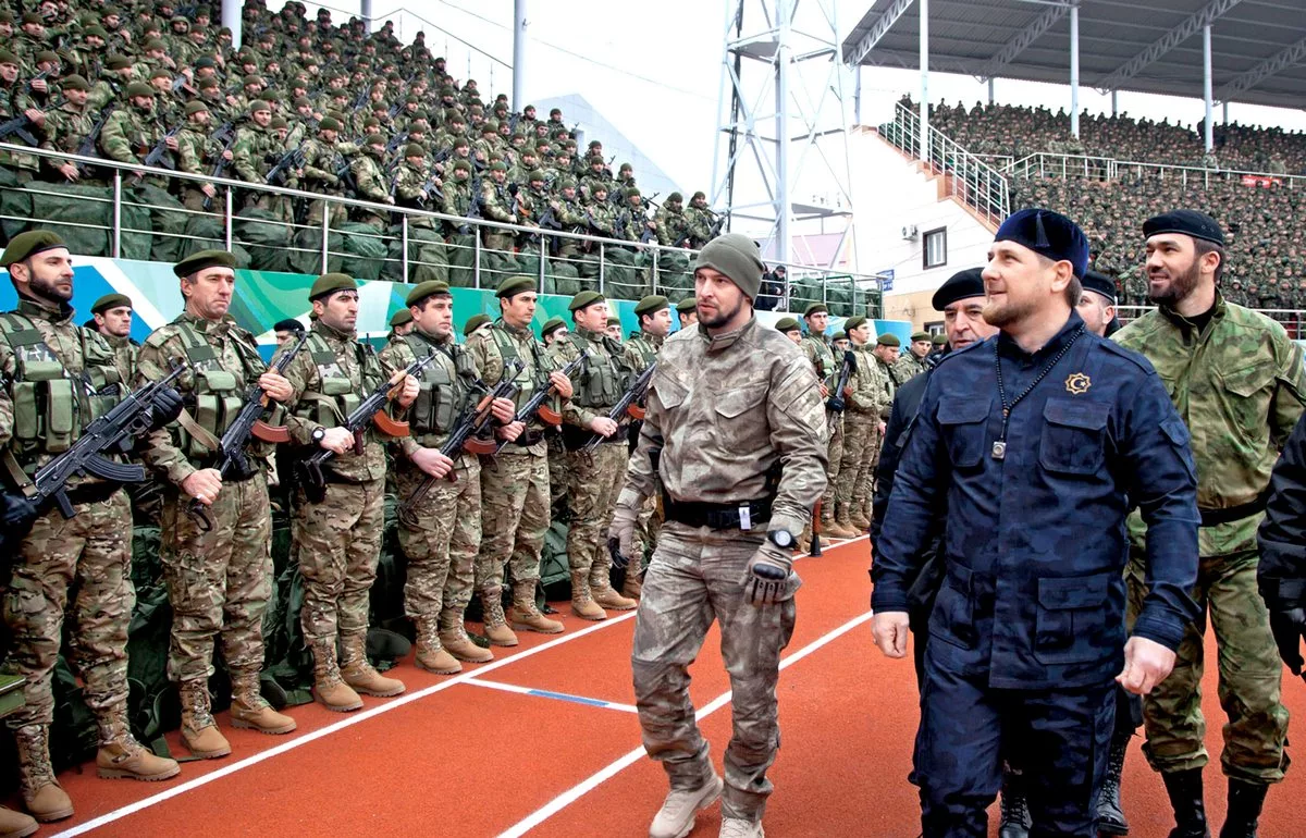 Всем доброго дня, сегодня расскажу о так называемой «Армии Кадырова» - силовых отрядах из Чечни.  Отдельно отмечу. «Армия Кадырова» - просто распространенный в народе журналистский штамп.