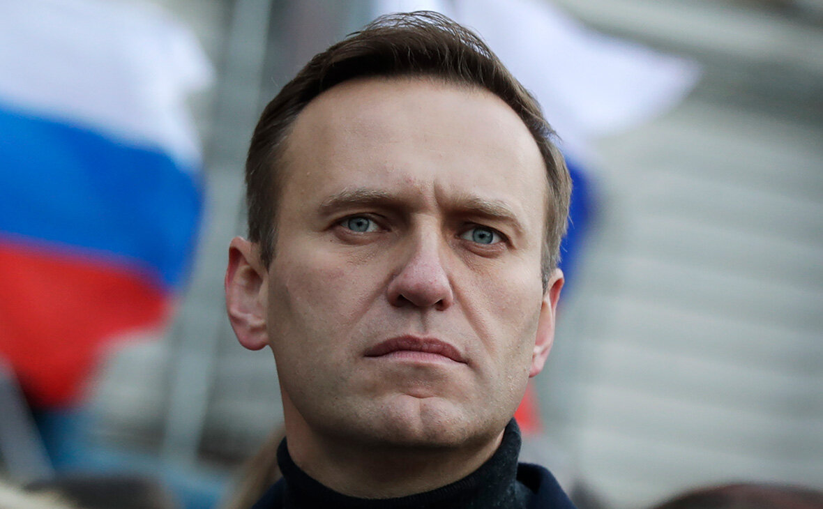 Алексей Навальный: на пути к исправлению Навальный, чтобы, между, возможности, прочим, месте, дневального, предложили, деятельность, считает, нравится, бывает, замес, новых, Лешиных, неприятностей, могли, говорить, попал, Хлеба