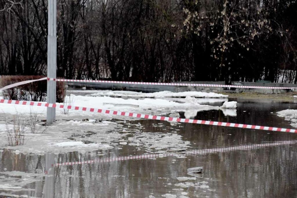Почти все улицы Новомичуринска ушли под воду