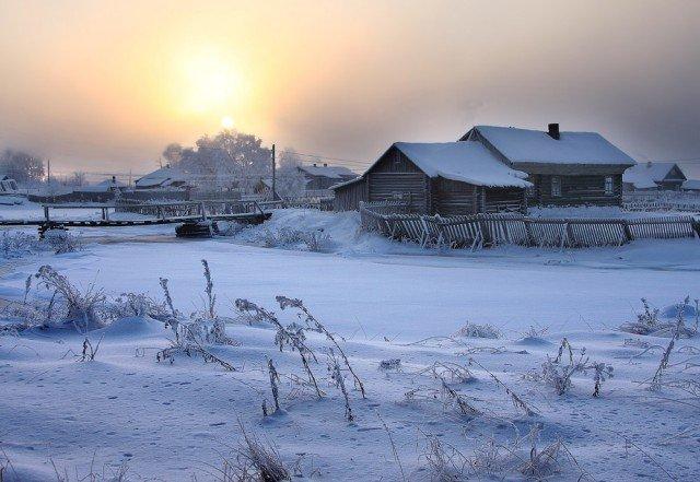 Морозное утро в деревне Красота, тихой, деревенской, глубинки