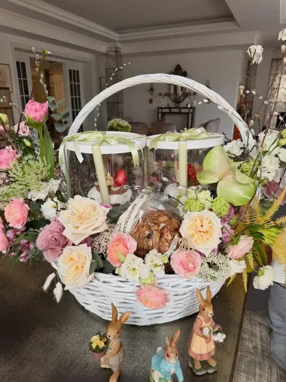 Корзины с цветами и фото из храма: как Виктория и Олег Шеляговы, Яна Рудковская, Татьяна Навка и другие звёзды отметили Пасху Татьяна, Песков, БондарчукФото, Моряк, Регина, дочерью, Жуков, Навка, ДолецкаяЛиза, детьмиРегина, Светланы, krispotupchik, manasirdiana, ЧиповскойФото, дочерьюЗараФото, КовальчукАлекса, сыномФото, Алёны, ЛоракСергей, семьёйЛиза