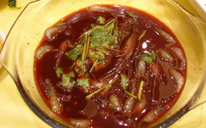 10 жутких блюд, которые едят живыми кулинария,отвратительное,странное