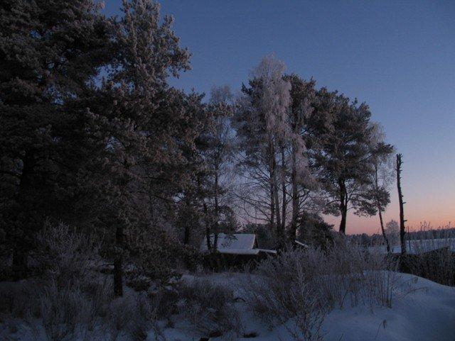 Морозное утро в деревне Красота, тихой, деревенской, глубинки