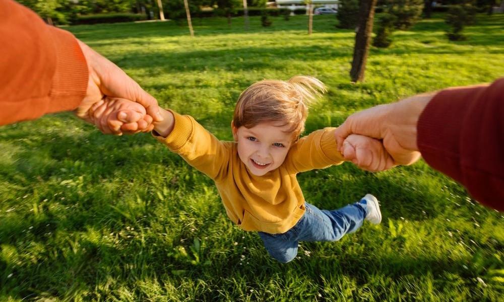 Афиша: куда сходить с детьми — ярмарка искусства, ледовое шоу, премьера фильма «Крылья любви» и другие события весны