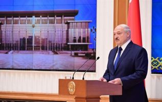 Белорусские протесты готовили десять лет - Лукашенко