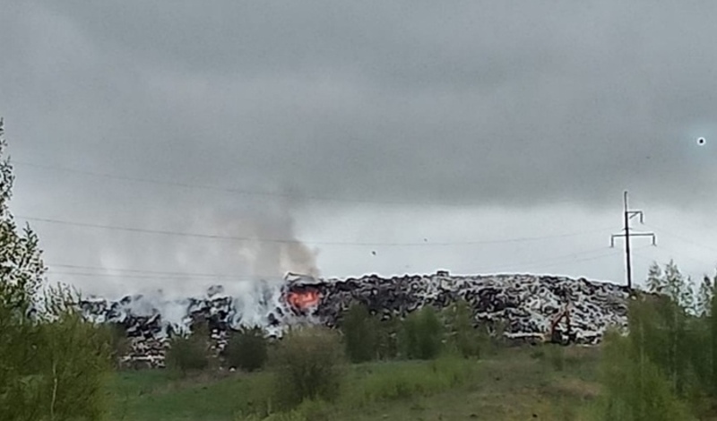 Росприроднадзор проверяет воздух из-за пожара на нижегородском полигоне