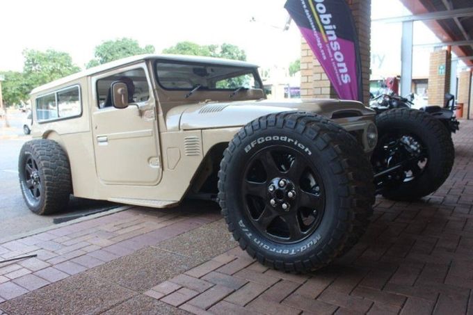 Самый необычный тюнинг Toyota Land Cruiser авто,автомобили,тюнинг