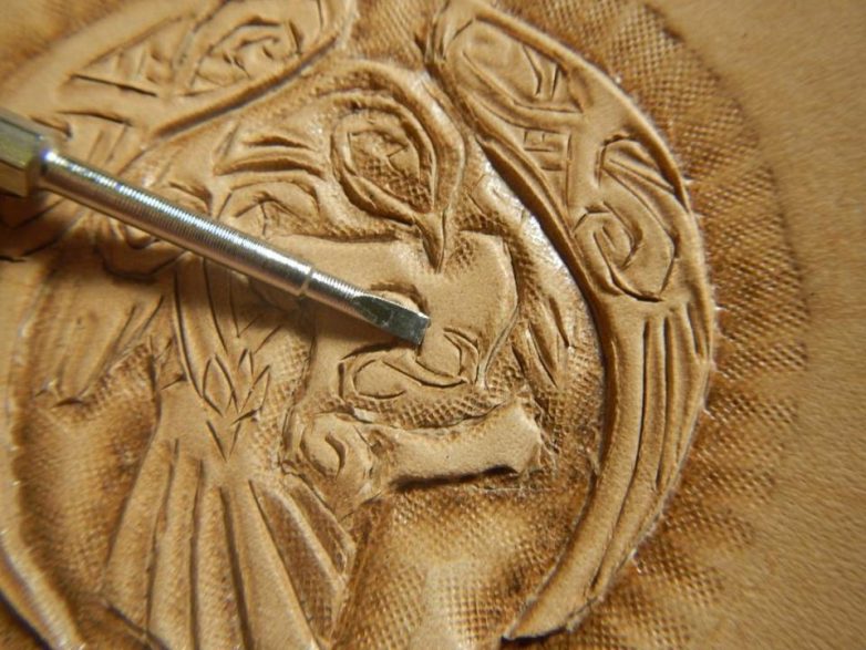 Маленькая кожаная сумочка на пояс кожаная сумочка