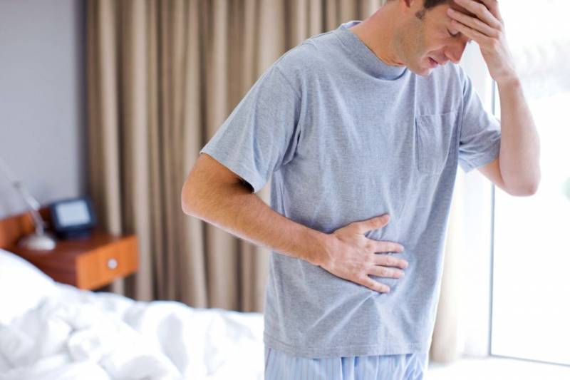 Колющая боль в желудке: возможные причины, симптомы, проведение диагностических исследований, консультация врача и лечение