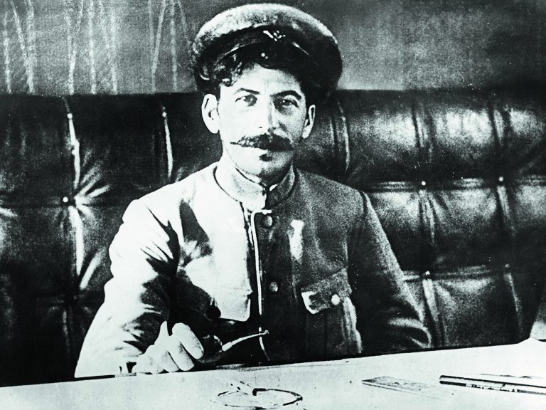 Почему сталина называли коба
