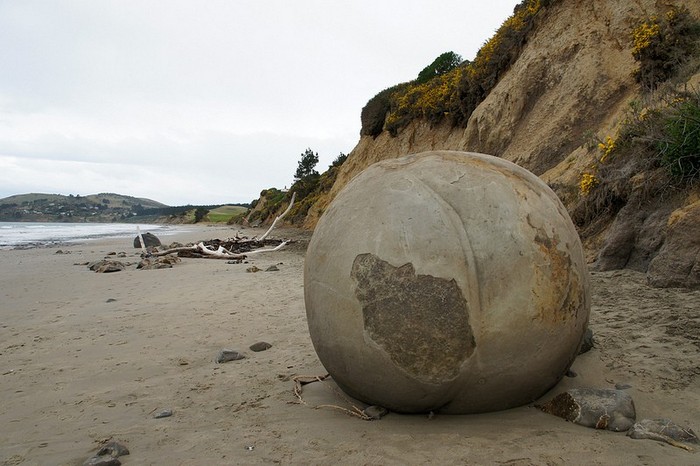 Moeraki Boulders 