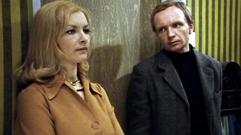 Как «Иронию судьбы или с легким паром» спасла «чиновничья война» Как «Иронию судьбы или с легким паром» спасла «чиновничья война»