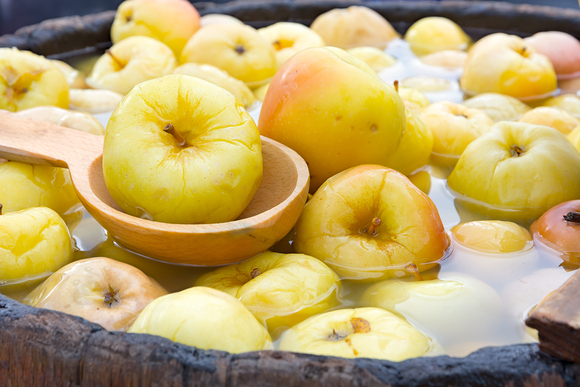 Как сделать вкусные моченые яблоки яблоки, чтобы, банки, мочения, смородины, капусту, затем, яблок, только, сахар, фруктов, жидкости, время, ведра, можно, листья, лсахар, помойте, яблоками, перед
