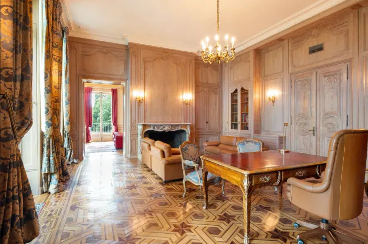 Виллу Fleur d’Eau, где впервые встретились Михаил Горбачёв и Рональд Рейган, продали за 15,8 млн долларов Fleur, d’EauВилла, Аукционный, всему, встретились, котором, саммита, проведения, место, ноябре, стала, известной, Михаил, построена, которая, вилла, анонимнымНапомним, остаться, решил, покупатель