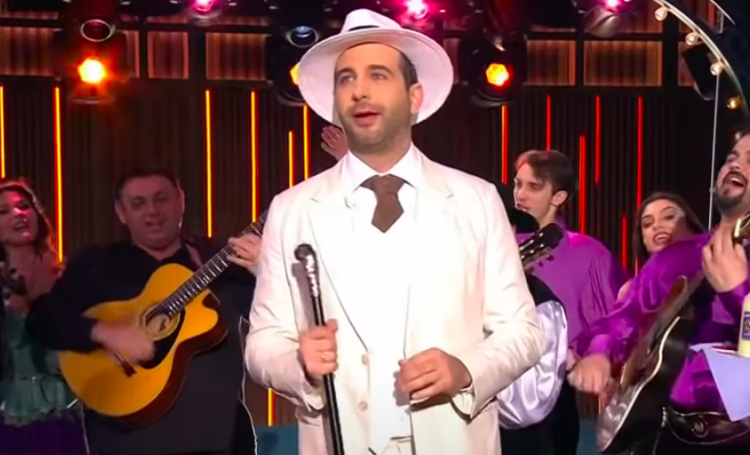 Цыганочка с выходом: Иван Ургант вернулся к съемкам своего шоу и рассказал о последствиях коронавируса