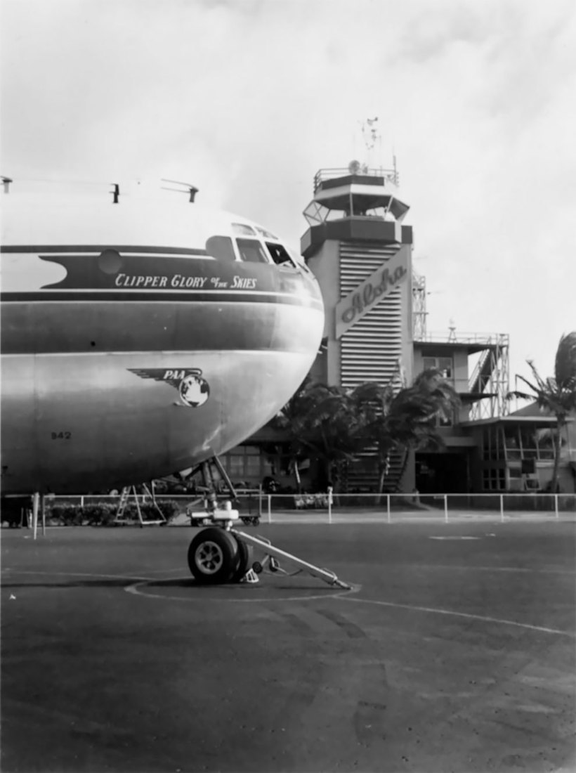 Что внутри Boeing Stratocruiser — самого большого и быстрого коммерческого лайнера Boeing, Stratocruiser, пассажирских, воздушного, модель, самолет, первым, Ретро По, компании, успехом, эпическим, поистине, Гонолулу, СанФранциско, клиентов, авиалайнеров, доставлял, American, авиалинии, стали