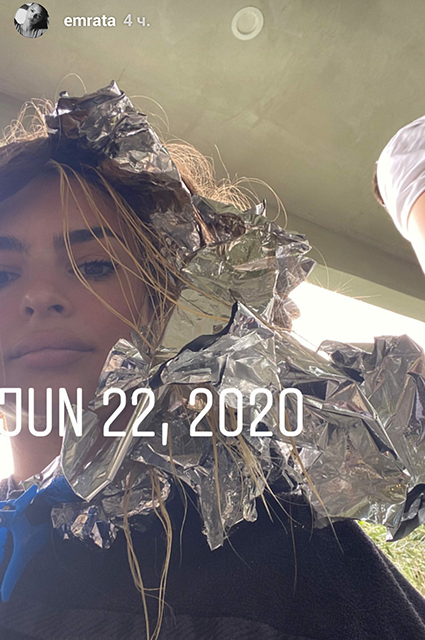 Эмили Ратажковски впервые стала блондинкой Эмили Ратажковски впервые стала блондинкой Было/Стало